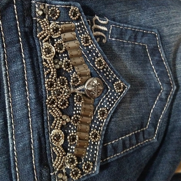 Miss Me Signature Rise Embellished Boot Cut Jeans in Dark Wash - Picture 8 of 9